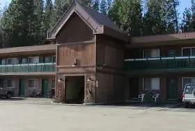 Photograph of Country Inn, Sagle