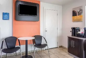 Photograph of Motel 6, Twin Falls