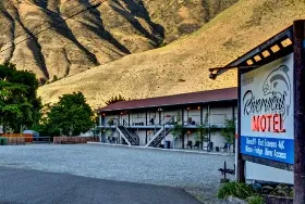 Photograph of Riverview Motel, Riggins