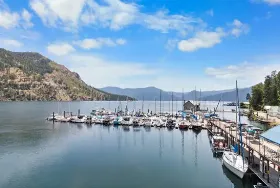 Photograph of Macdonald's Hudson Bay Resort, Bayview