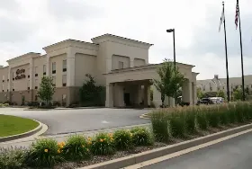 Photograph of Hampton Inn & Suites, Springfield