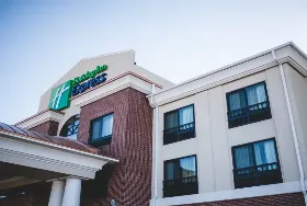 Photograph of Holiday Inn Express, Morton
