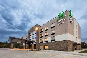 Photograph of Holiday Inn Express, East Peoria