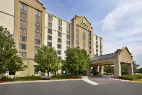Photograph of Holiday Inn & Suites, Elgin