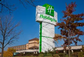 Photograph of Holiday Inn & Suites Chicago North Shore (Skokie), Skokie