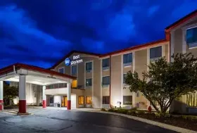 Photograph of Best Western Joliet Inn & Suites, Joliet