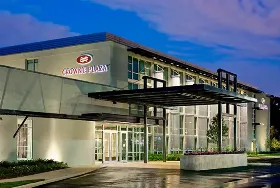 Photograph of Crowne Plaza, Glen Ellyn