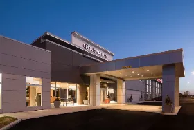 Photograph of Crowne Plaza, Burr Ridge