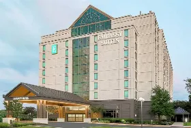 Photograph of Embassy Suites, Lombard