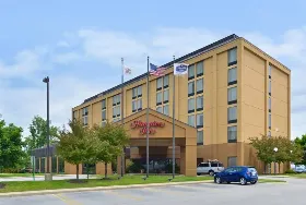 Photograph of Hampton Inn, Carol Stream