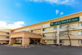 Photograph of La Quinta Inn, Willowbrook