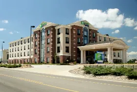 Photograph of Holiday Inn Express, Marion