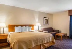 Photograph of Quality Inn, Morris