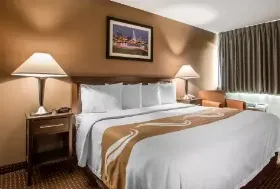Photograph of Quality Inn, Elgin
