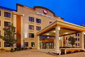 Photograph of Best Western Plus, East Peoria