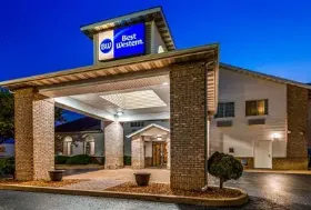 Photograph of Best Western Oglesby Inn, Oglesby