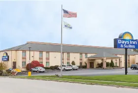 Photograph of Days Inn, Bloomington