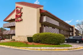Photograph of Red Roof Inn, Deerfield
