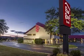 Photograph of Red Roof Inn, Arlington Heights