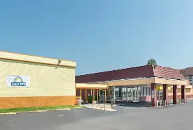Photograph of Days Inn, Salem