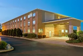 Photograph of Super 8, Gurnee