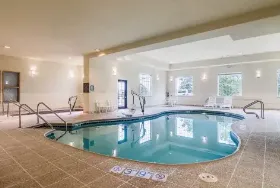 Photograph of Comfort Suites, Grayslake