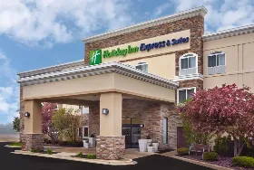 Photograph of Holiday Inn Express, Libertyville