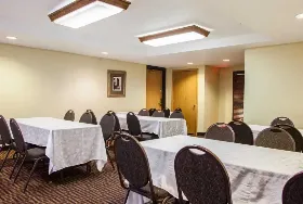 Photograph of Quality Inn, Bolingbrook