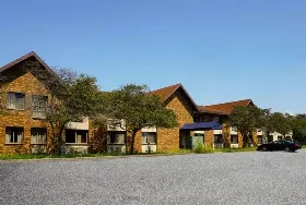 Photograph of Magnuson Hotel, Dixon