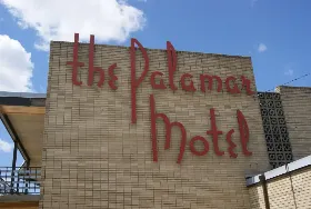 Photograph of Palamar Hotel, Pontiac