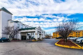 Photograph of Motel 6, Harvey