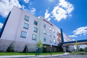 Photograph of Hampton Inn, Huntley