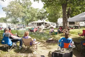 Photograph of Mendota Hills Campground, Amboy