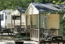 Photograph of Camp Lakewood Campground, Effingham