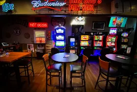 Photograph of Double J Sports Bar, Joliet