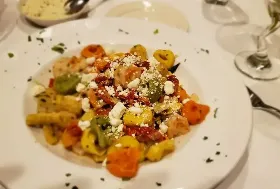 Photograph of Giacomo’s Ristorante Italiano, Des Plaines