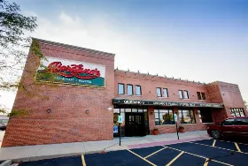 Photograph of Giordano’s, Minooka