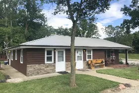 Photograph of Lithia Resort, Shelbyville