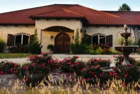 Photograph of Tuscan Hills Winery, Effingham