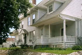 Photograph of George Street Suites, Alton