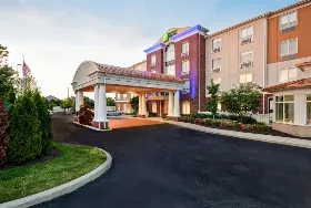 Photograph of Holiday Inn Express, Schererville
