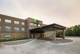 Photograph of Holiday Inn Express, Portage