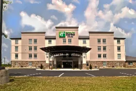Photograph of Holiday Inn Express, Evansville