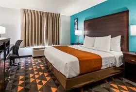Photograph of Surestay Plus Hotel By Best Western, Indianapolis