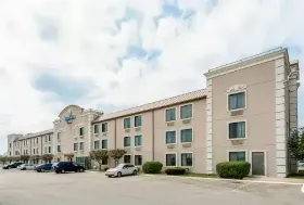 Photograph of Comfort Inn, Anderson