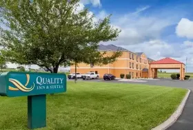 Photograph of Quality Inn, Anderson