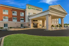 Photograph of Holiday Inn Express, Jasper