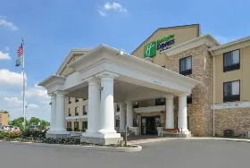 Photograph of Holiday Inn Express, Greenfield