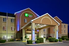 Photograph of Holiday Inn Express, Bedford