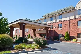 Photograph of Holiday Inn Express, Corydon